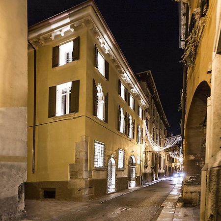 Апартаменти Residenza Palazzo Brenzoni Верона Екстер'єр фото